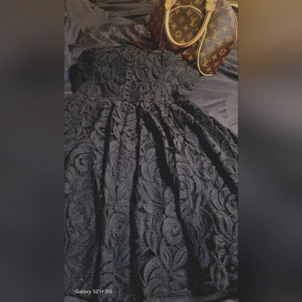 Elegant Black Lace Heart Shape Strapless Dress